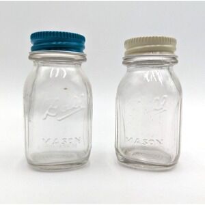 Vintage Ball Mason Jar Salt & Pepper Shakers in Box 1978 Mini Glass Canning Jars